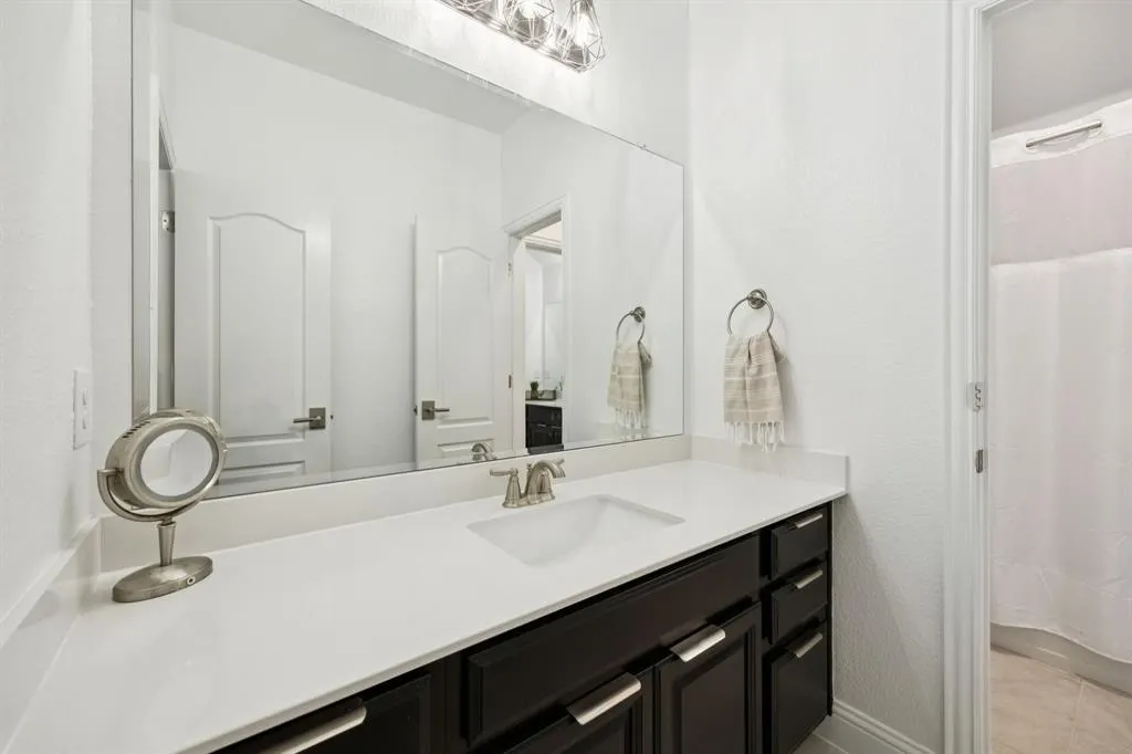 5300 Tuscarora Trail