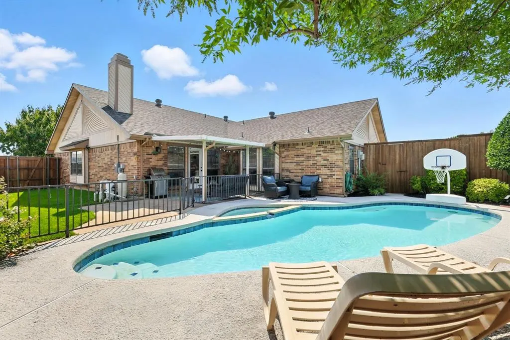 1317 Heidi Drive