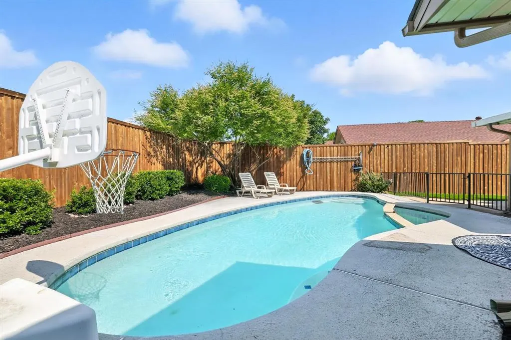 1317 Heidi Drive