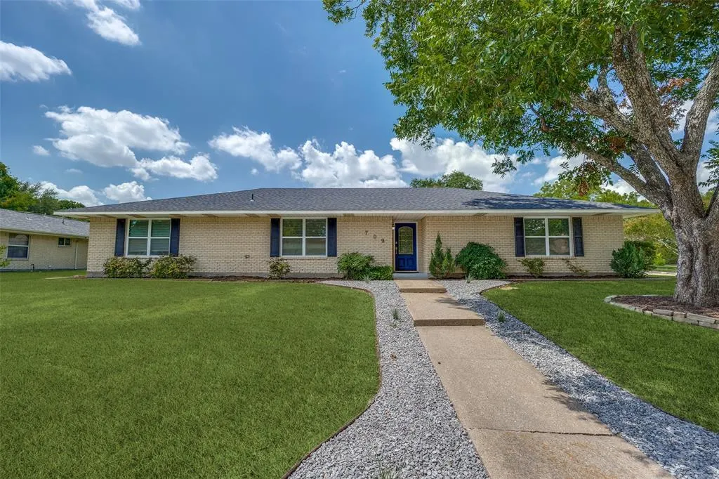709 Westbrook Drive