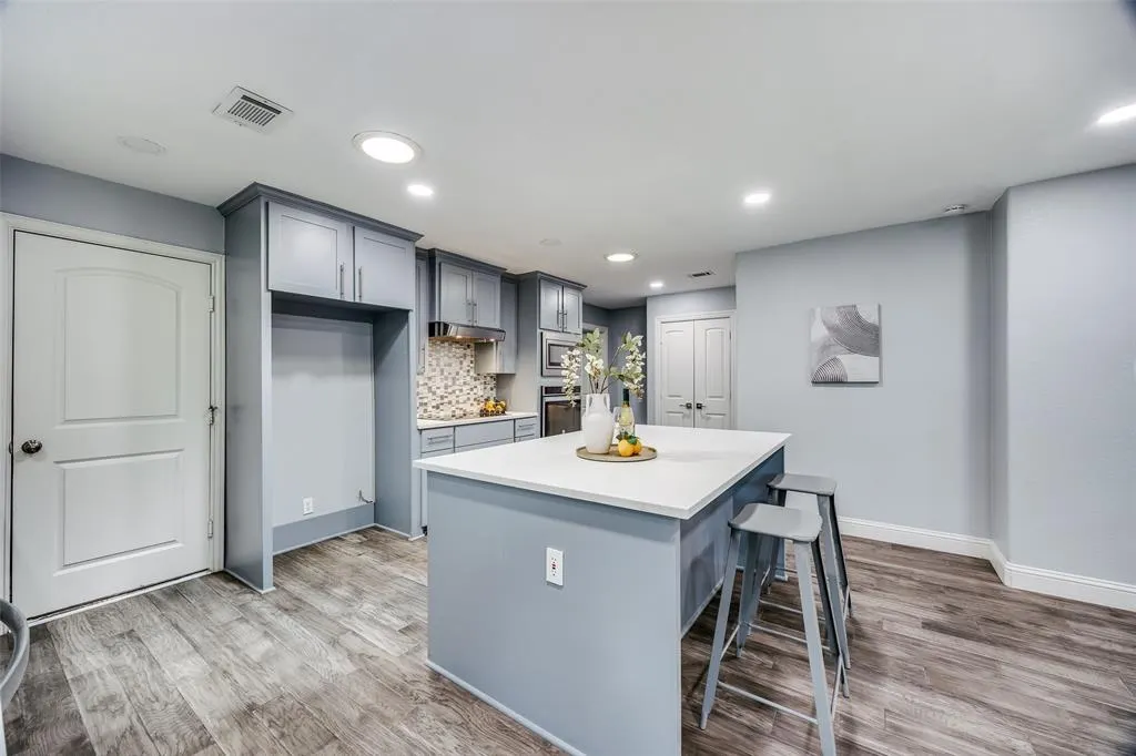 709 Westbrook Drive