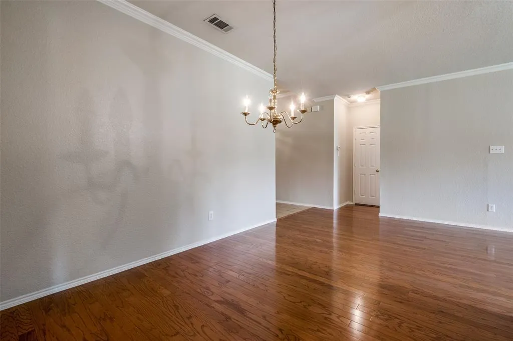 1012 Inland Lane