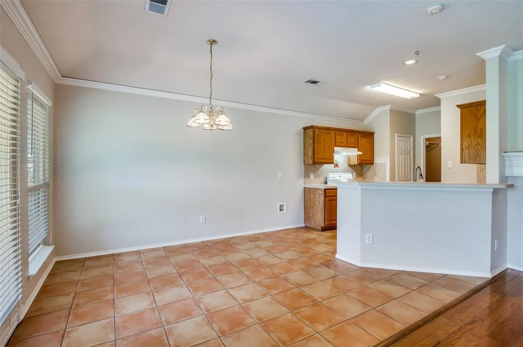 1012 Inland Lane
