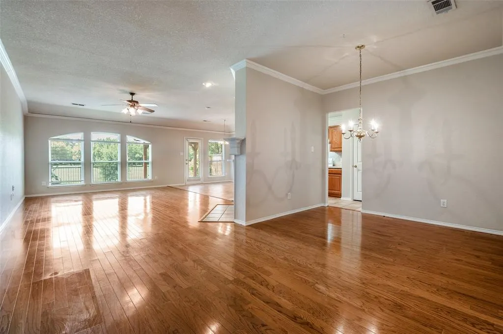 1012 Inland Lane