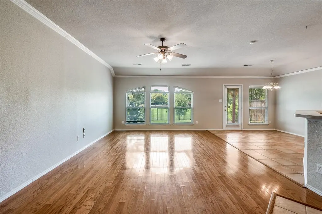 1012 Inland Lane
