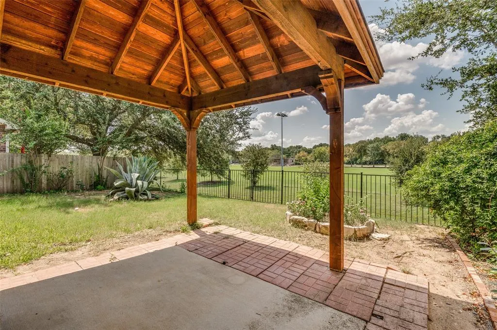 1012 Inland Lane