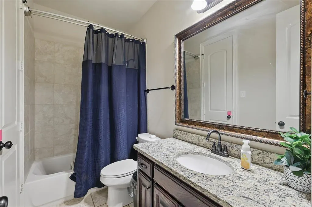 1525 Snowberry Drive