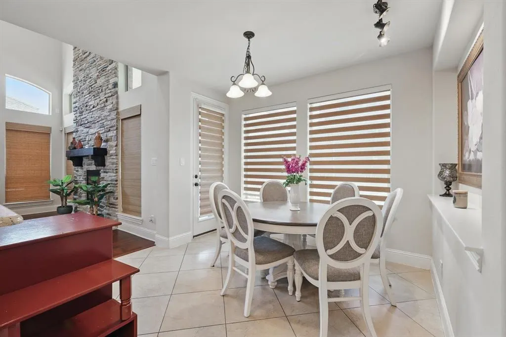 1525 Snowberry Drive