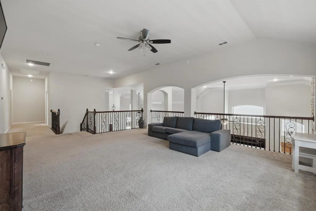1525 Snowberry Drive