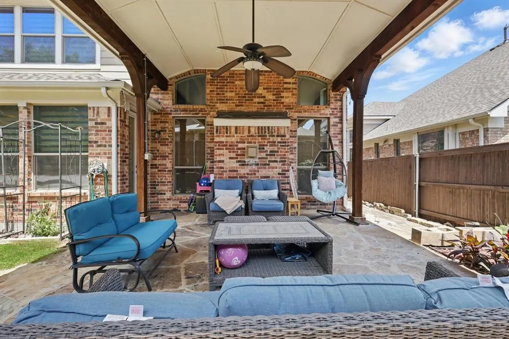 1525 Snowberry Drive