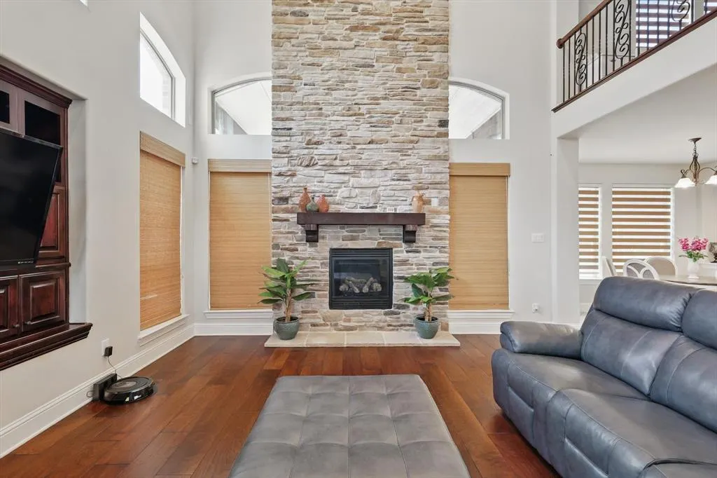 1525 Snowberry Drive