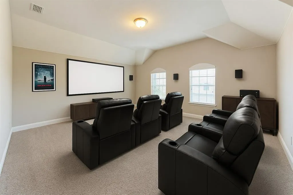 2436 Kingsgate