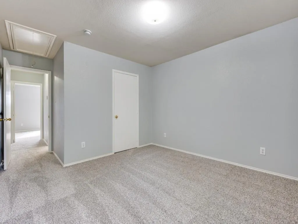 1253 Sandpiper Drive