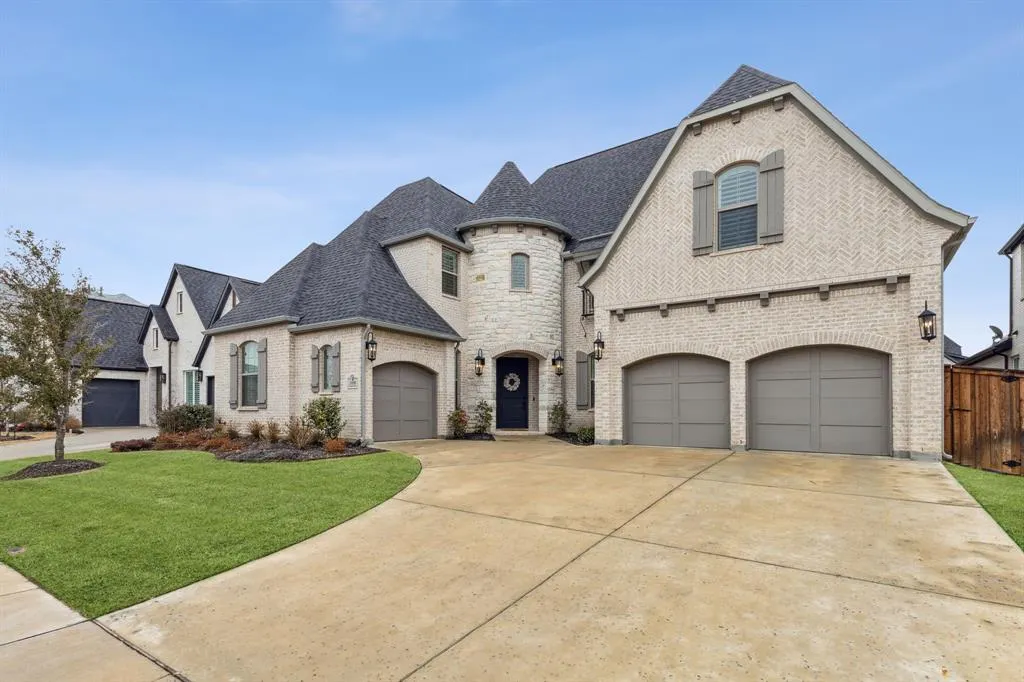 3358 Fuller Drive