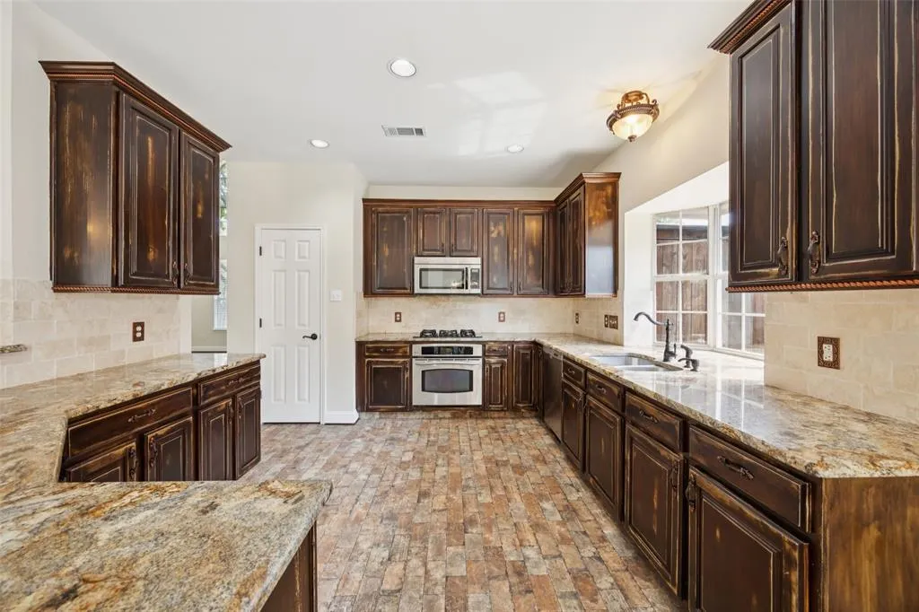 10809 Blue Bay Drive