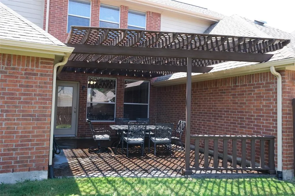 15026 Blakehill Drive