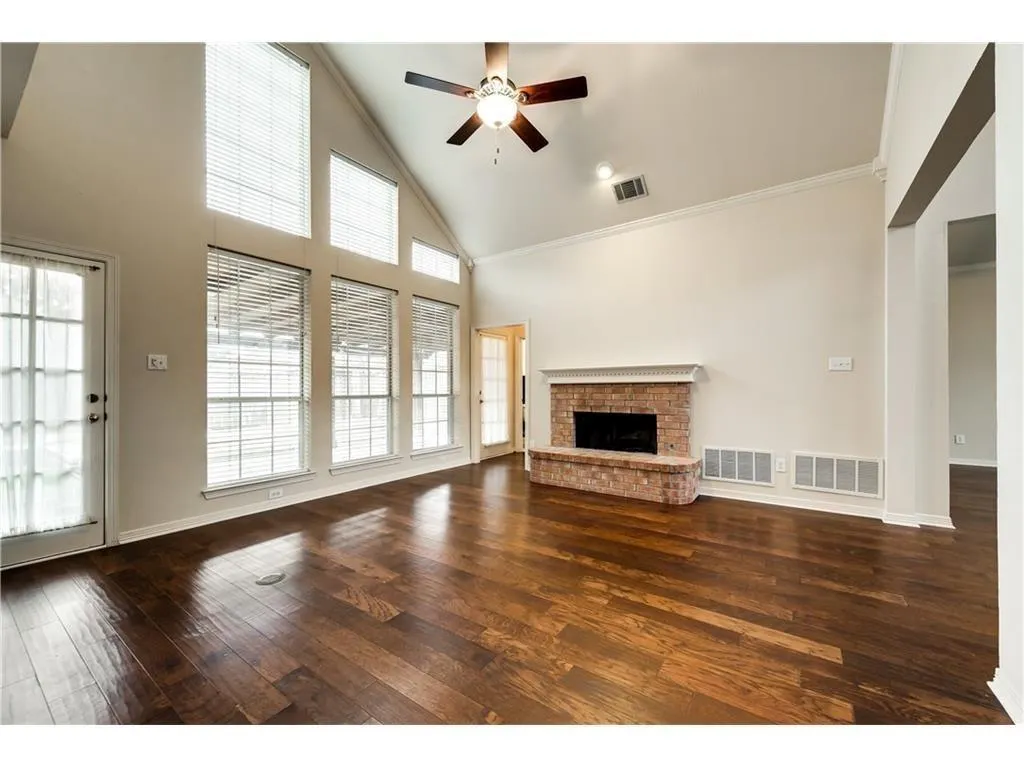 2621 Pine Springs Drive