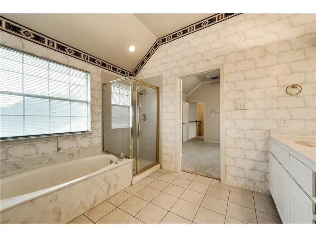 2621 Pine Springs Drive
