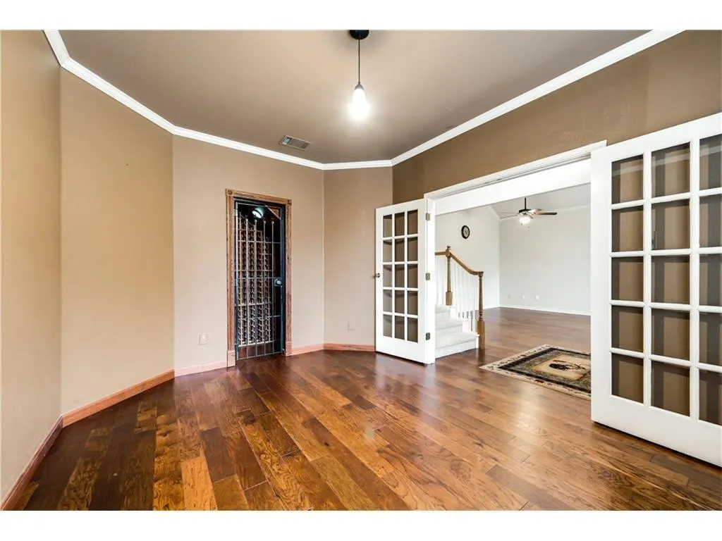2621 Pine Springs Drive