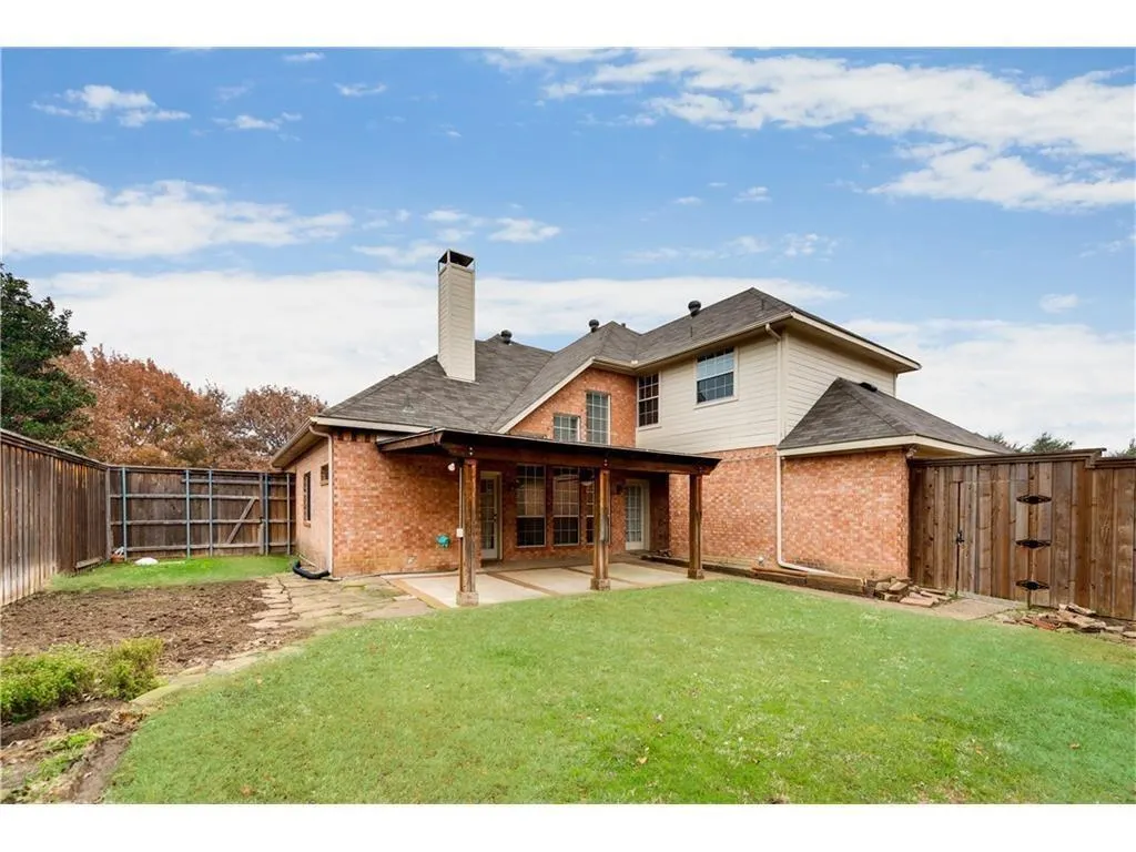 2621 Pine Springs Drive