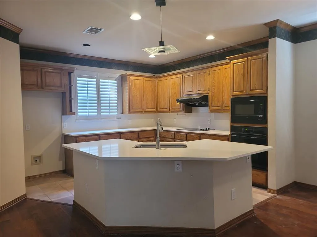 2621 Pine Springs Drive