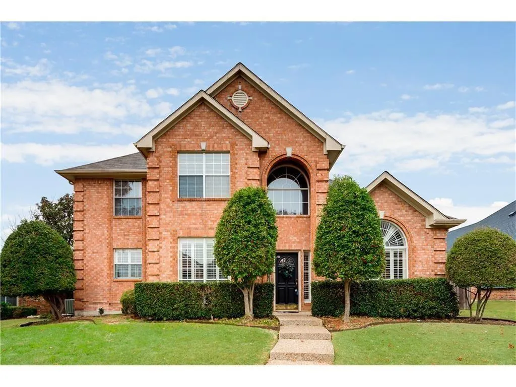 2621 Pine Springs Drive