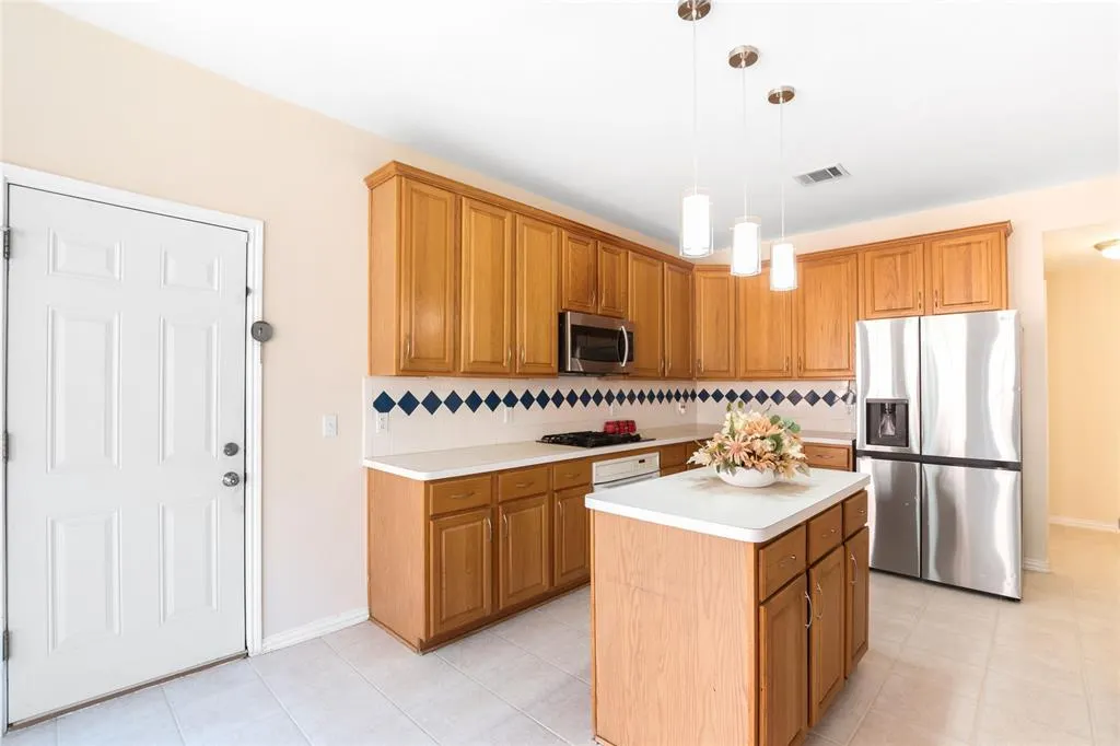 3136 Kettle River Court