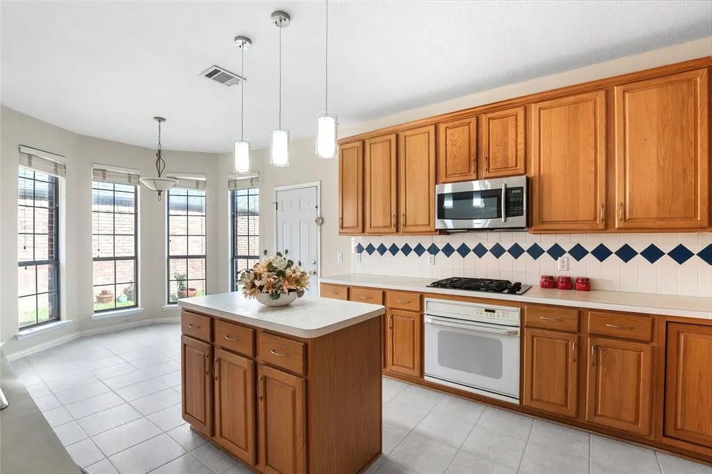 3136 Kettle River Court