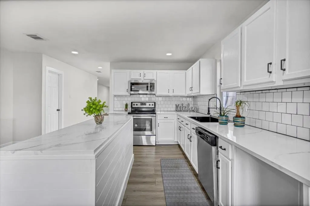 2225 Birch Drive