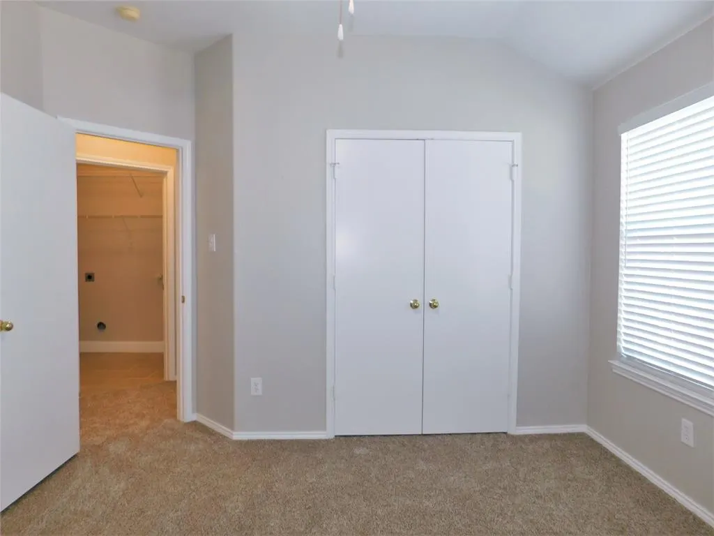 1107 Mockingbird Drive