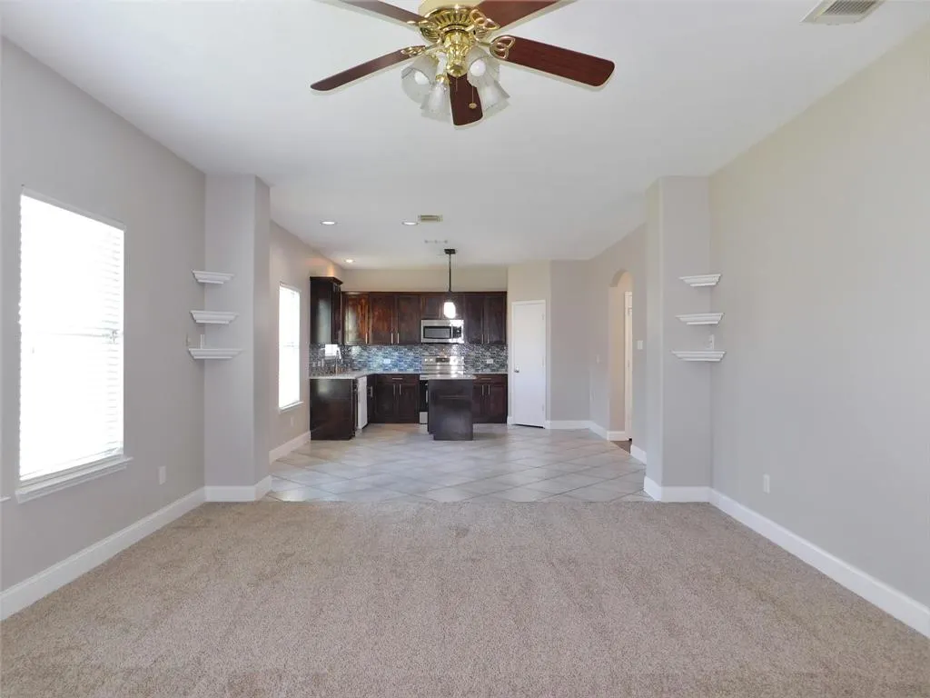 1107 Mockingbird Drive