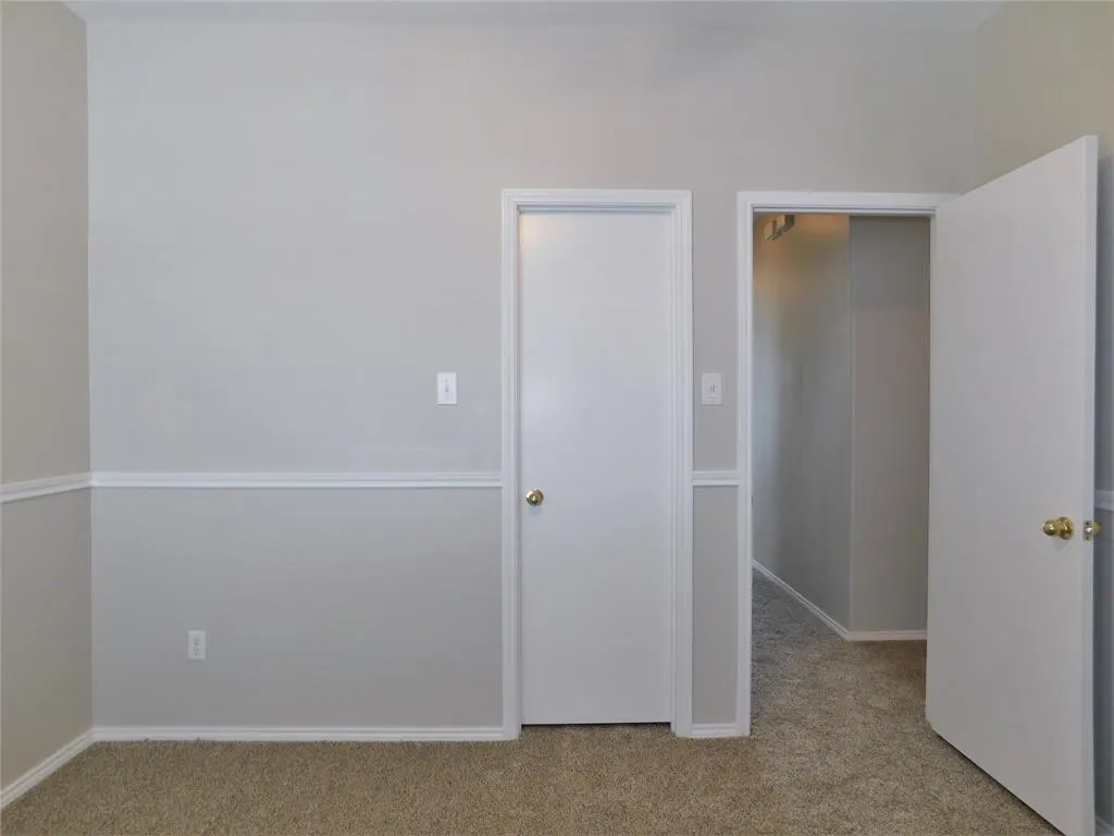 1107 Mockingbird Drive