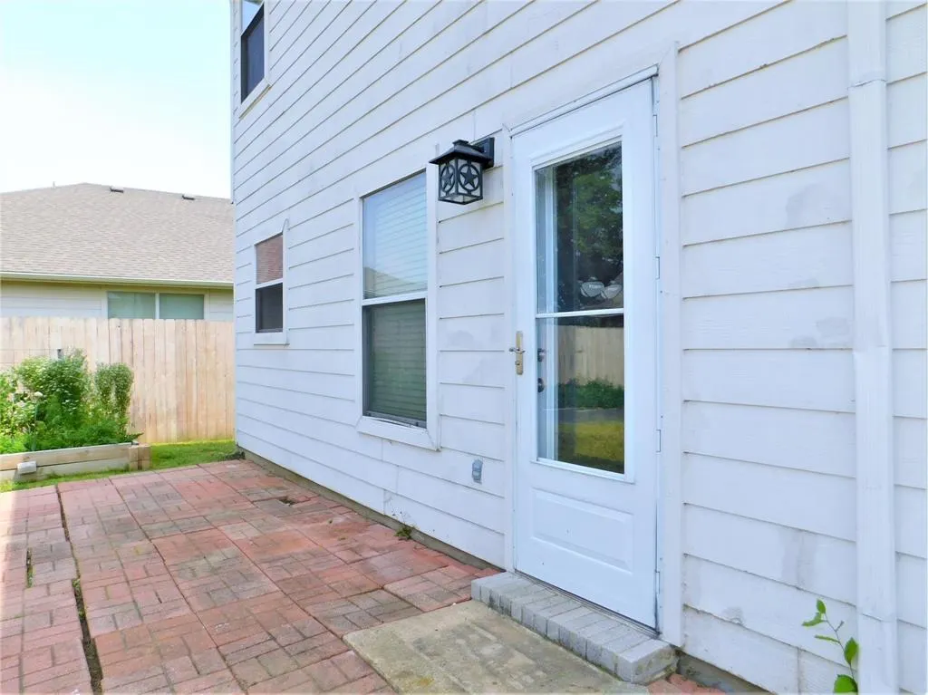 1107 Mockingbird Drive