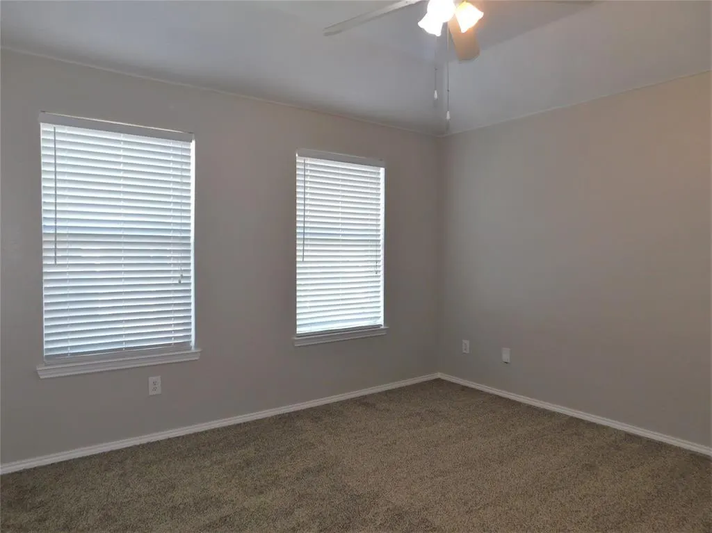 1107 Mockingbird Drive