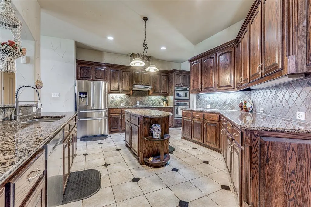 2245 Homestead Lane