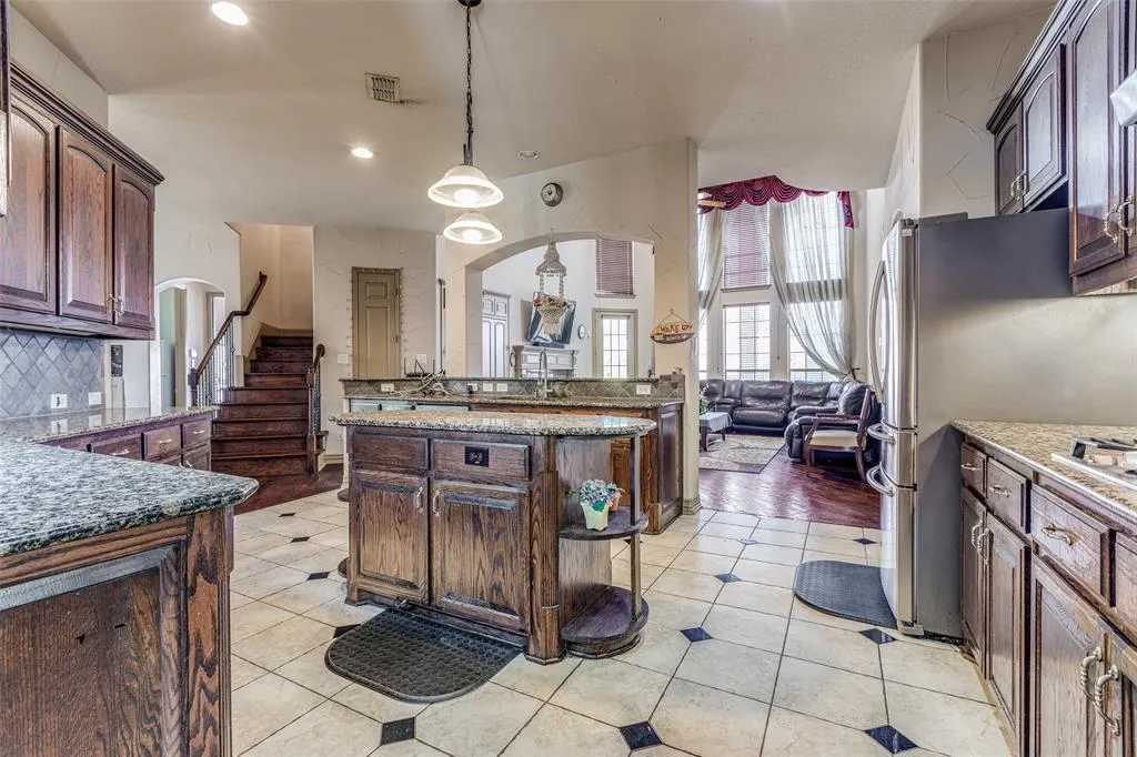2245 Homestead Lane