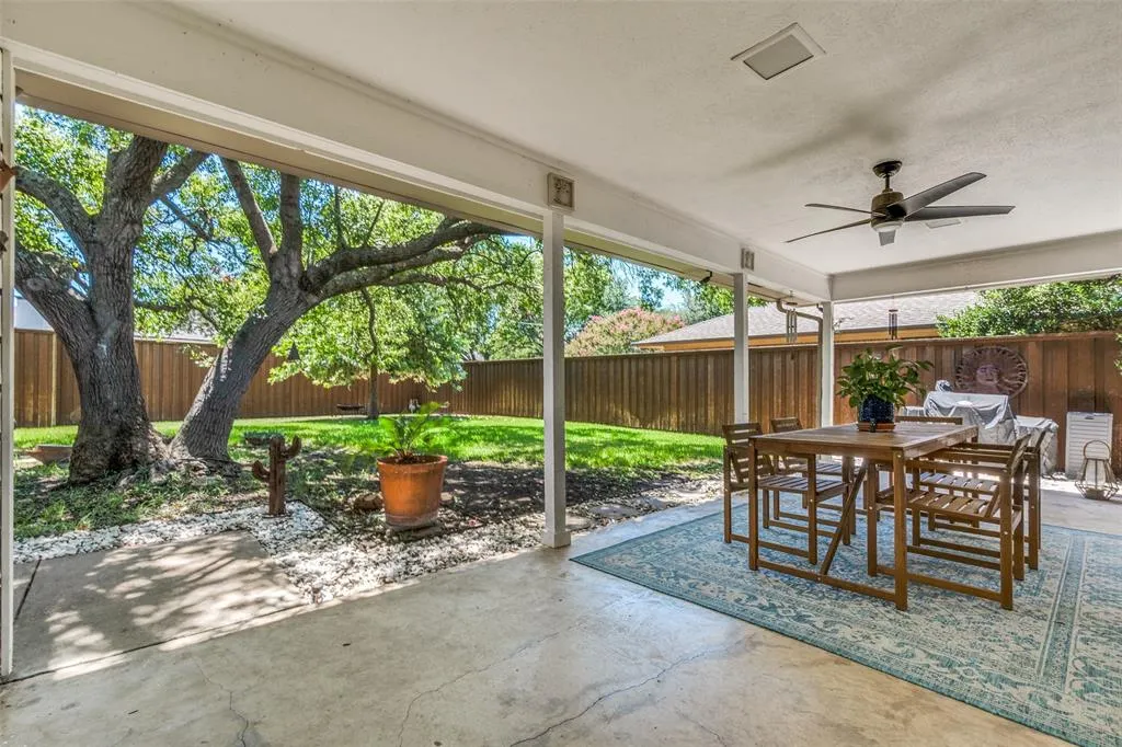 12125 Cross Creek Drive
