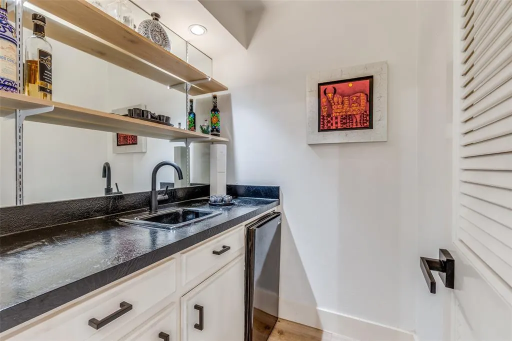 12125 Cross Creek Drive