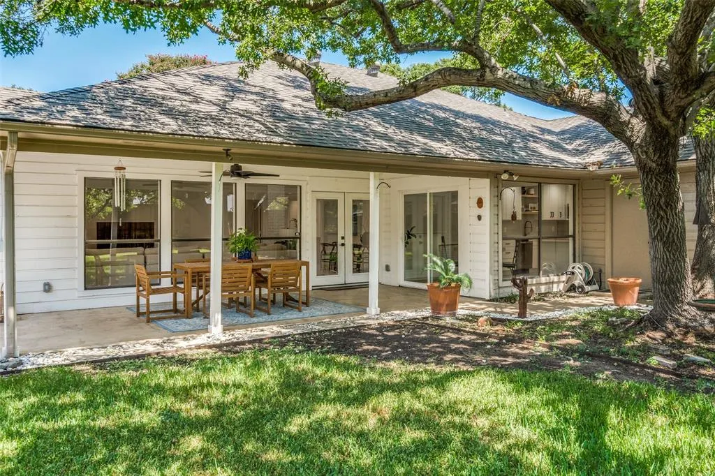 12125 Cross Creek Drive