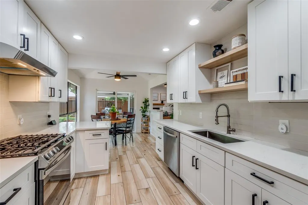 12125 Cross Creek Drive