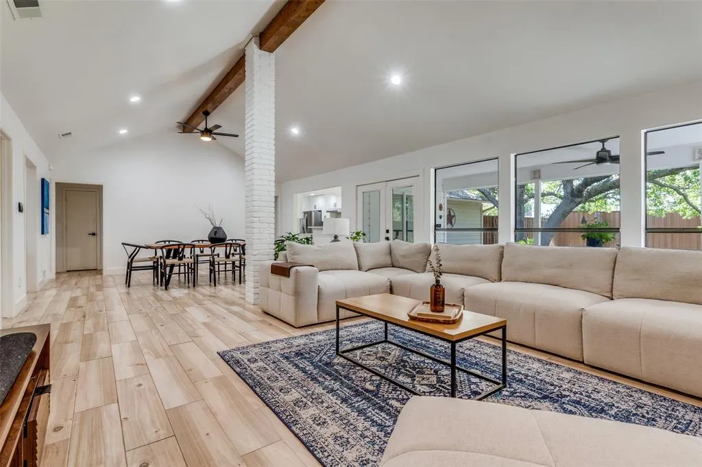 12125 Cross Creek Drive