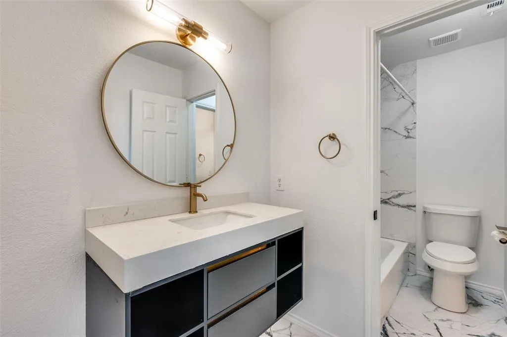 11202 Raveneaux Drive