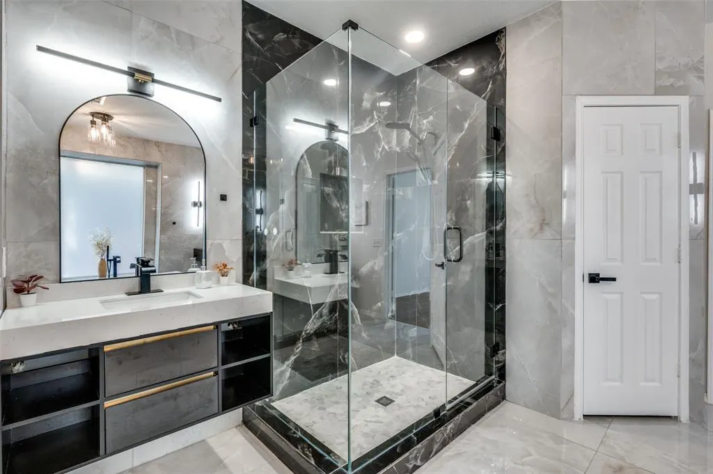 11202 Raveneaux Drive