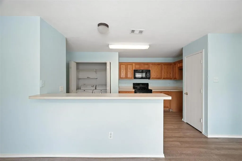 1782 Lago Vista