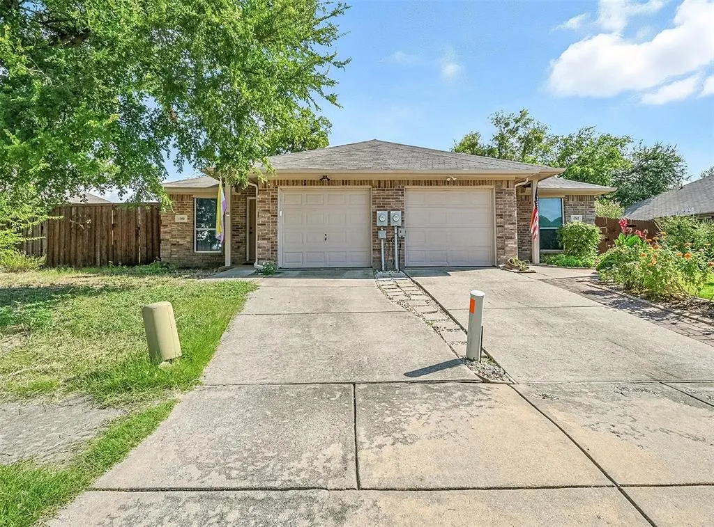 1782 Lago Vista
