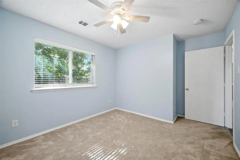 1782 Lago Vista