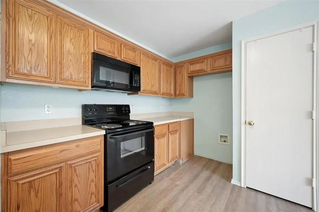 1782 Lago Vista
