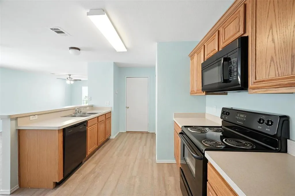 1782 Lago Vista