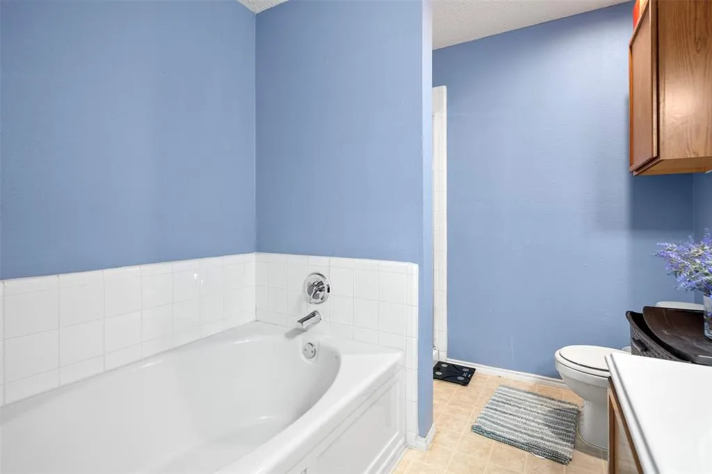 1408 Ridgecrest Drive