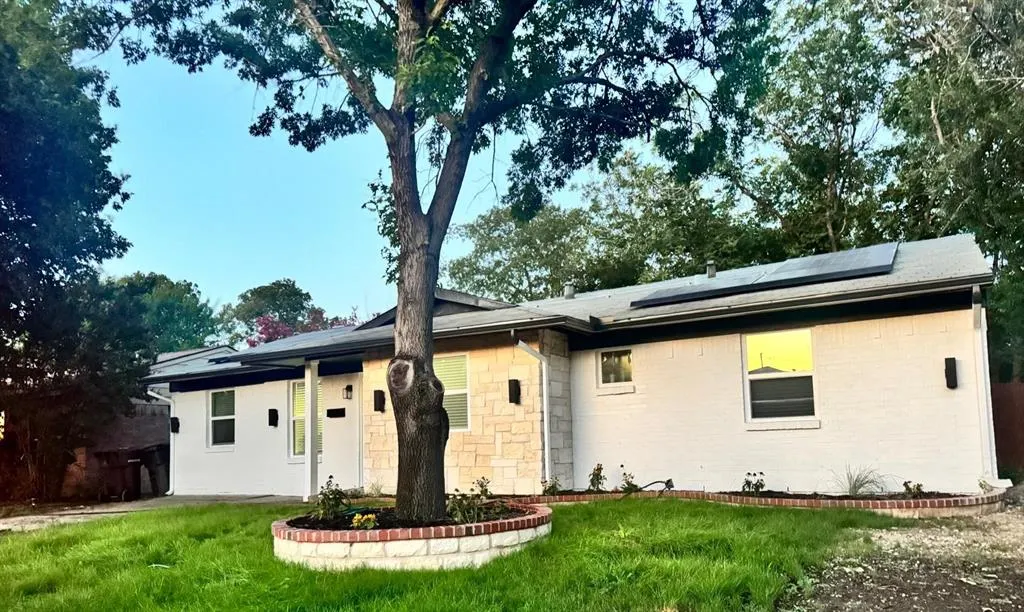 1720 Meadows Drive